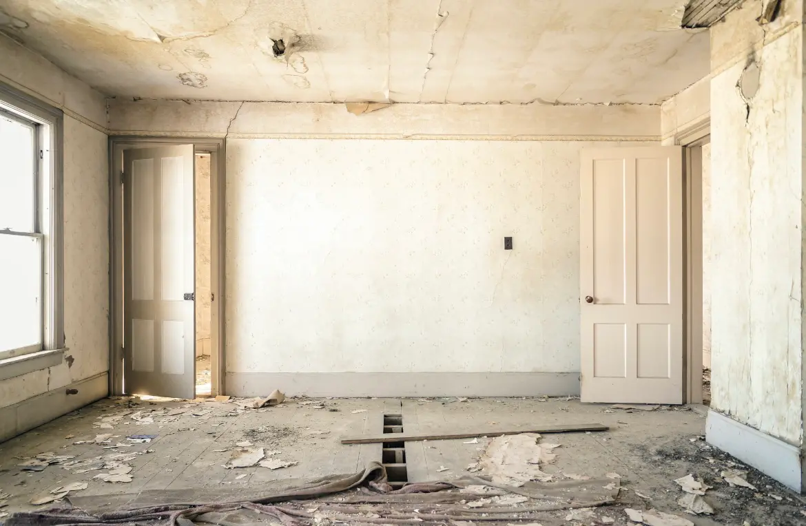 Waste disposal crew managing a cleanout project in Dunbar